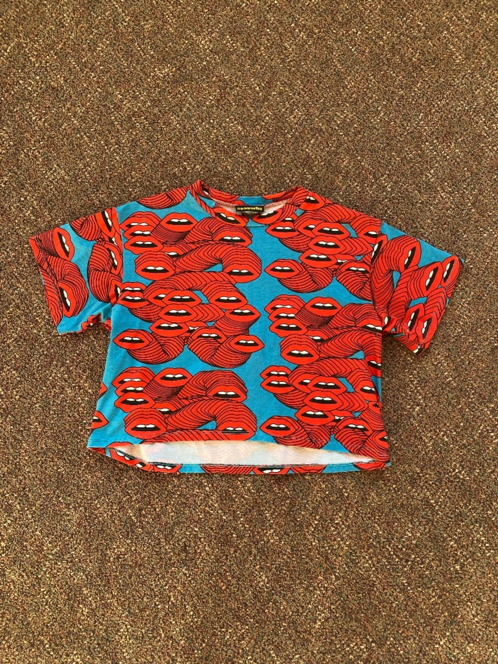 Nooworks Mouths Cotton Crop Tee Large